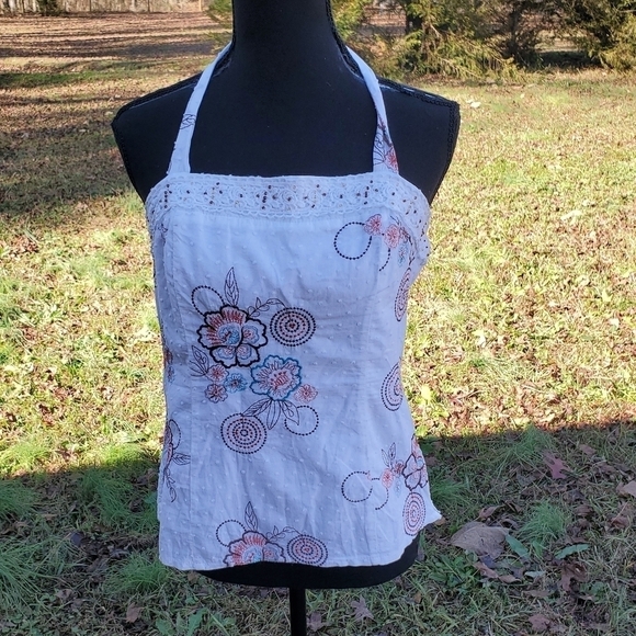 White Halter With Flowers New XL - Picture 2 of 9